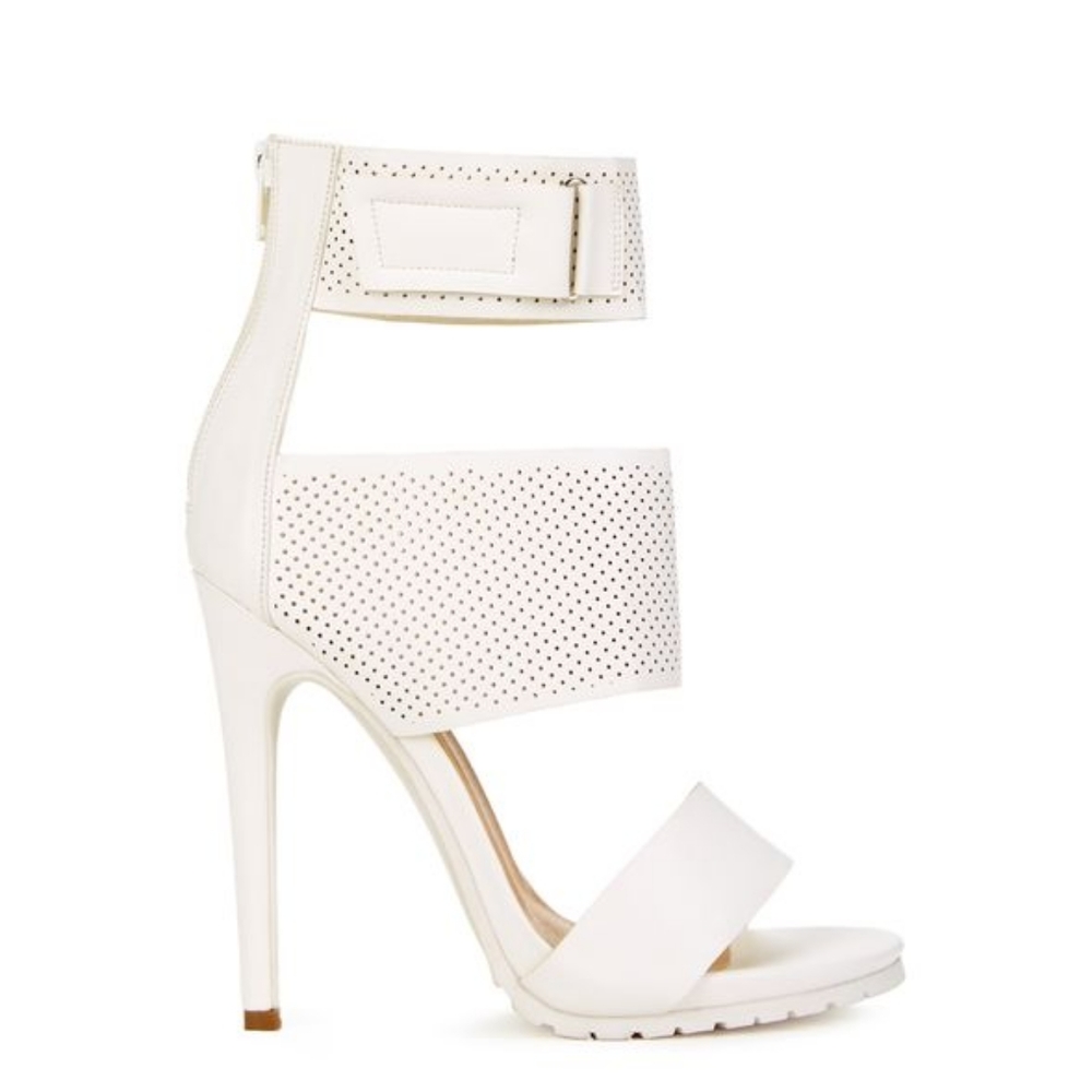 Just Fab Izabel's 8.5us
